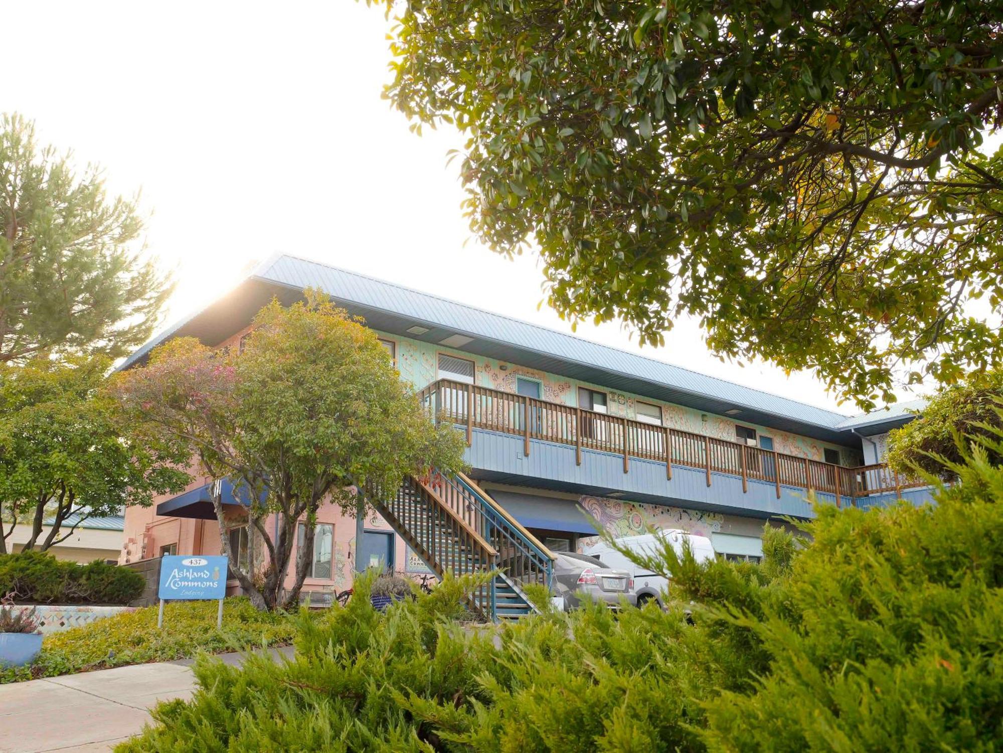 Ashland Commons Hostel Exteriér fotografie